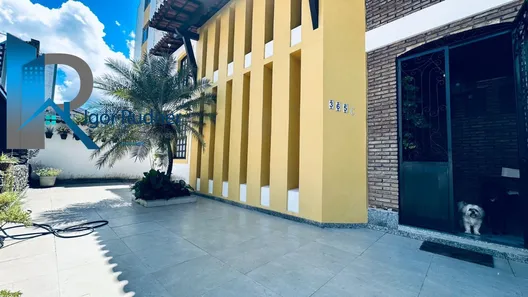 Casa com 4 Quartos para venda ou aluguel, 240m² no Barbalho, Salvador