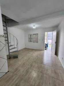 Sobrado com 2 Quartos à venda, 55m² no Fiuza, Viamão