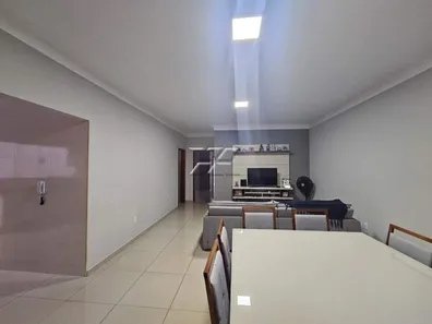 Casa com 3 Quartos à venda, 231m² no Estádio, Rio Claro