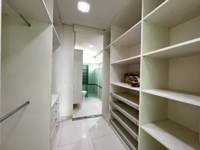 Sobrado com 3 Quartos à venda, 380m² no Chapada, Manaus