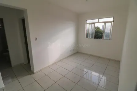 Kitnet com 1 Quarto para alugar, 38m² no Zona 07, Maringá