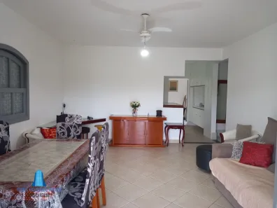 Casa com 3 Quartos para alugar, 90m² no Ponte dos Leites, Araruama