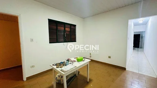 Casa com 2 Quartos à venda, 84m² no Vila Santo Antônio, Rio Claro