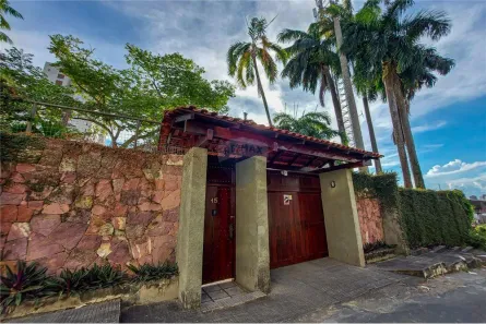 Casa com 4 Quartos à venda, 736m² no Aleixo, Manaus