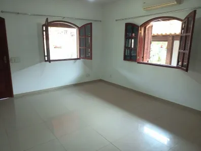 Casa com 3 Quartos para alugar, 220m² no Ponte dos Leites, Araruama