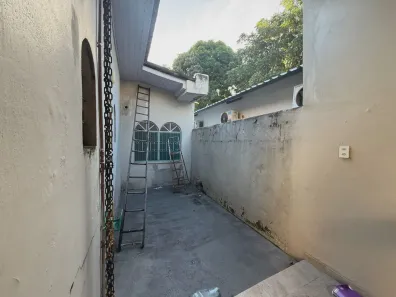 Casa com 3 Quartos para alugar, 300m² no Nossa Senhora das Graças, Manaus