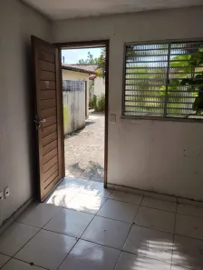 Casa com 2 Quartos para alugar, 35m² no Alecrim, Natal