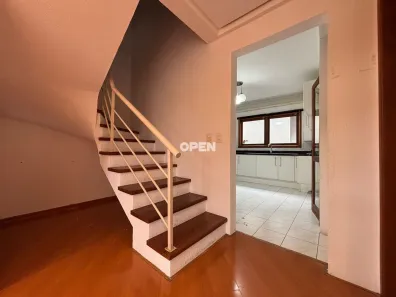 Casa de Condomínio com 3 Quartos para alugar, 117m² no Igara, Canoas