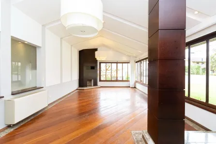 Casa de Condomínio com 4 Quartos para alugar, 297m² no Tanguá, Almirante Tamandaré