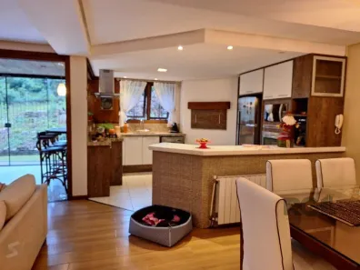 Casa de Condomínio com 4 Quartos à venda, 160m² no Planalto, Gramado