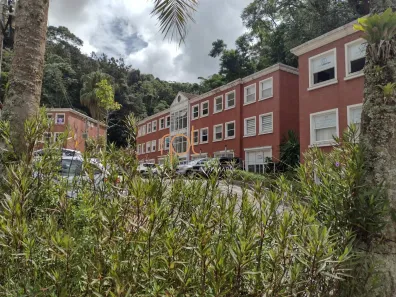Sala Comercial para alugar, 32m² no Quarteirão Brasileiro, Petrópolis