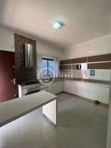 Casa com 4 Quartos para alugar, 210m² no Plano Diretor Sul, Palmas