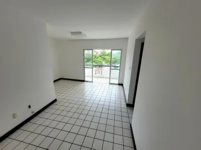 Apartamento com 3 Quartos para alugar, 77m² no Stiep, Salvador