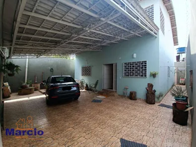 Sobrado com 4 Quartos à venda, 200m² no Residencial Morro da Cruz, Brasília