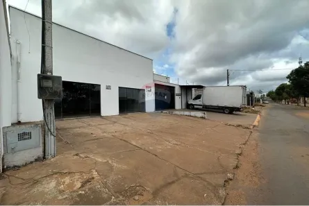 Galpão/Depósito/Armazém com 1 Quarto à venda, 220m² no Jardim dos Ipês II, Araguaína