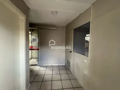 Sala Comercial para alugar, 70m² no Centro, Portão