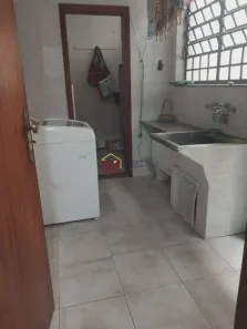 Sobrado com 6 Quartos para alugar, 176m² no Jardim Califórnia, Taubaté