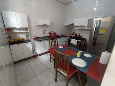 Casa com 4 Quartos à venda, 219m² no Politeama, Salvador