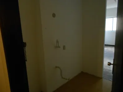 Kitnet para alugar, 25m² no Centro Histórico, Porto Alegre
