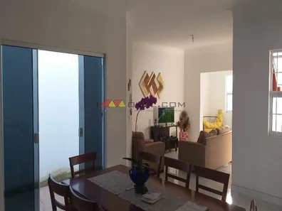 Casa com 4 Quartos à venda, 226m² no Jardim Residencial Copacabana, Rio Claro