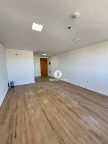 Sala Comercial para alugar, 30m² no Centro, Anápolis