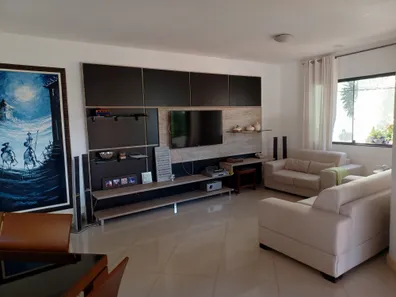 Sobrado com 4 Quartos à venda, 800m² no Setor Habitacional Arniqueira, Brasília