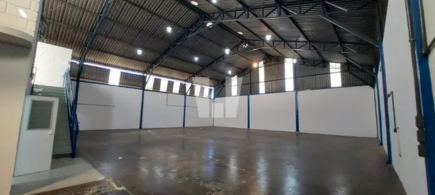 Galpão/Depósito/Armazém para alugar, 525m² no Boa Esperança, Santa Luzia