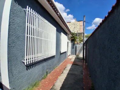 Casa com 3 Quartos para alugar, 10m² no Centro, Nova Iguaçu