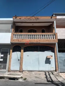 Sobrado com 3 Quartos à venda, 170m² no Vila Silviânia, Carapicuíba