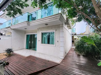 Casa com 4 Quartos para alugar, 220m² no Portinho, Cabo Frio