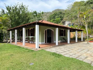Fazenda/Sítio com 3 Quartos à venda, 145200m² no Pedro do Rio, Petrópolis