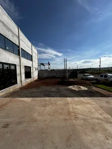 Prédio Comercial para alugar, 800m² no , Marialva