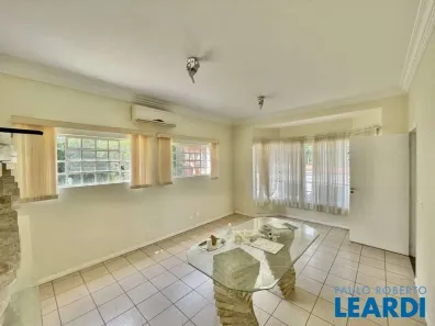 Ponto Comercial à venda, 229m² no Granja Viana II, Cotia