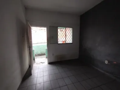 Casa com 1 Quarto para alugar, 10m² no Chacrinha, Nova Iguaçu
