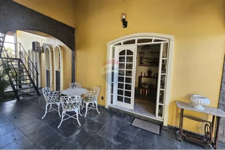 Casa com 4 Quartos à venda, 361m² no Parque 10 de Novembro, Manaus