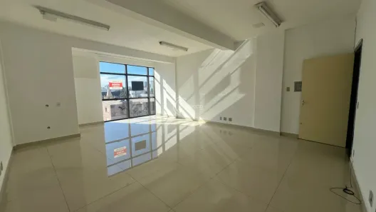 Sala Comercial à venda, 61m² no Nossa Senhora de Lourdes, Caxias do Sul