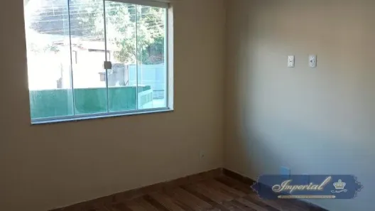 Casa com 3 Quartos para alugar, 150m² no Carangola, Petrópolis