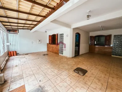 Sobrado com 4 Quartos à venda, 295m² no Areal, Brasília