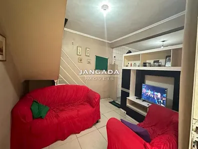 Sobrado com 4 Quartos à venda, 150m² no Parque Jandaia, Carapicuíba
