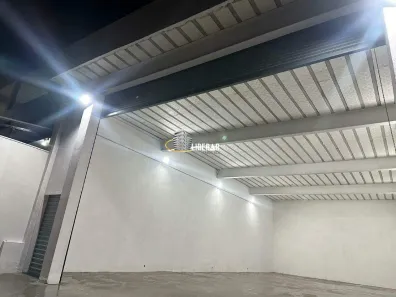 Galpão/Depósito/Armazém para alugar, 320m² no Liberdade, Santa Luzia