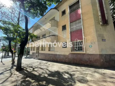 Apartamento com 2 Quartos para alugar, 95m² no Funcionários, Belo Horizonte