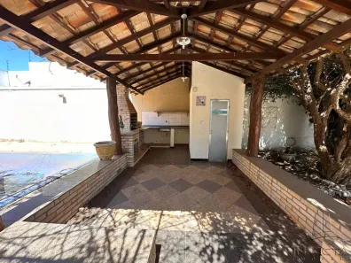 Casa com 4 Quartos à venda, 400m² no Taguatinga Norte, Brasília