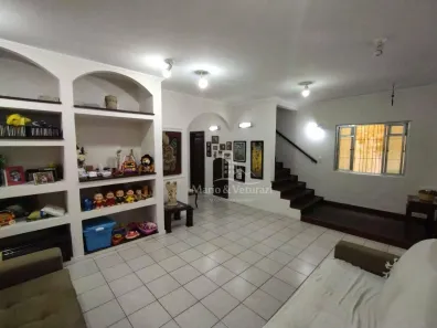 Sobrado com 3 Quartos à venda, 222m² no Jardim Helena Maria, Guarujá