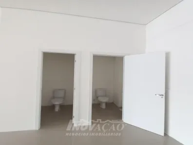Sala Comercial para alugar, 200m² no Cruzeiro, Caxias do Sul