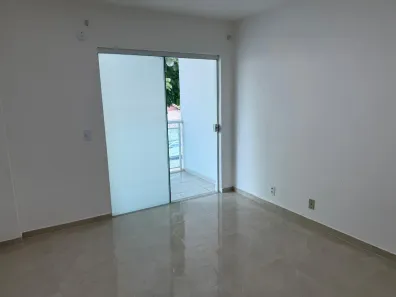Sobrado com 2 Quartos para alugar, 100m² no Recreio dos Bandeirantes, Rio de Janeiro