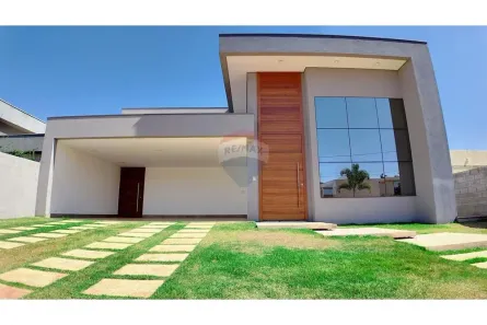 Casa com 3 Quartos para alugar, 402m² no Setor Habitacional Jardim Botânico, Brasília