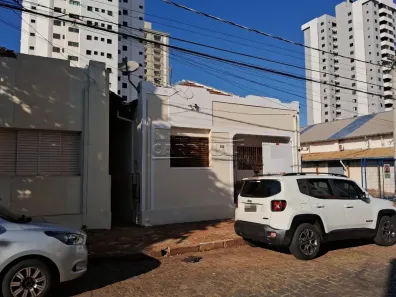 Casa com 2 Quartos à venda, 134m² no Centro, Araraquara