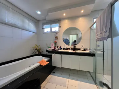 Casa de Condomínio com 4 Quartos para alugar, 330m² no Jardim Florença, Goiânia