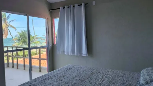 Sobrado com 3 Quartos para alugar, 130m² no , Extremoz