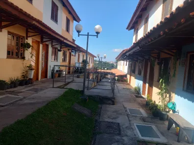 Casa de Condomínio com 2 Quartos à venda, 58m² no Parque Dourado, Ferraz de Vasconcelos